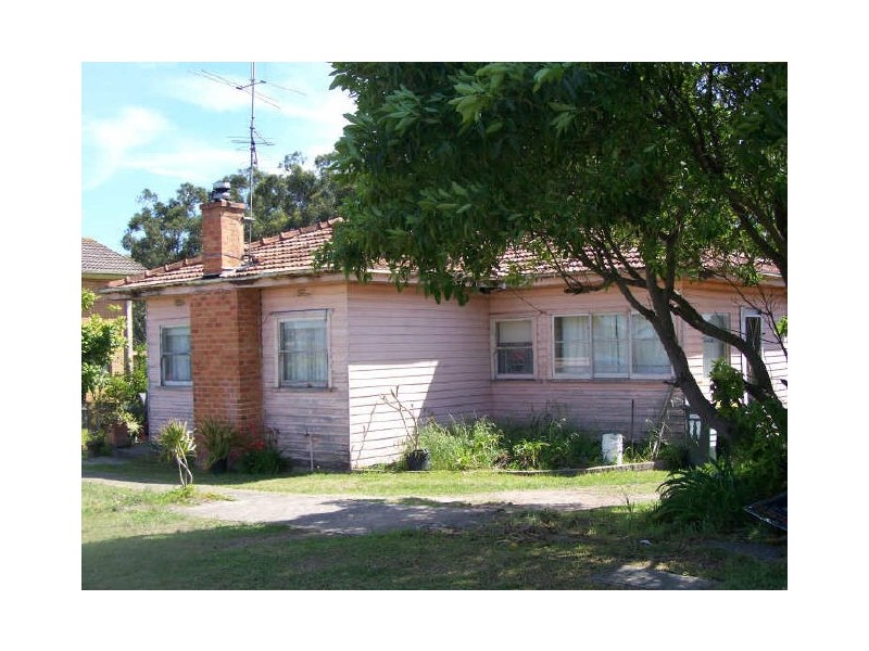 24 Bent Street, Batemans Bay NSW 2536