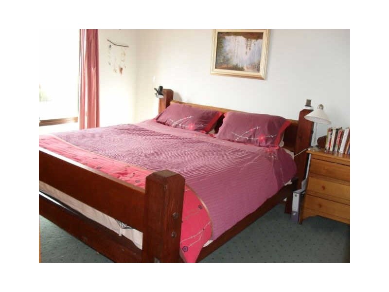 38 Deakin Pde, Tomakin NSW 2537