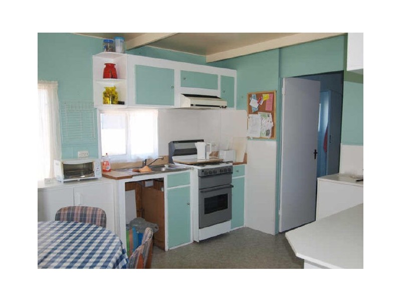36 Caseys Beach Caravan Park, Batemans Bay NSW 2536