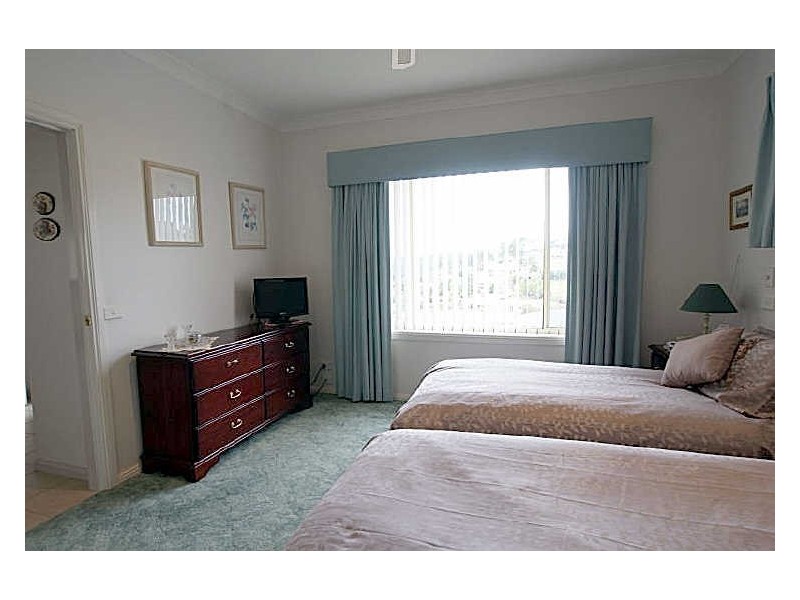 10 Cassia Place, Catalina NSW 2536