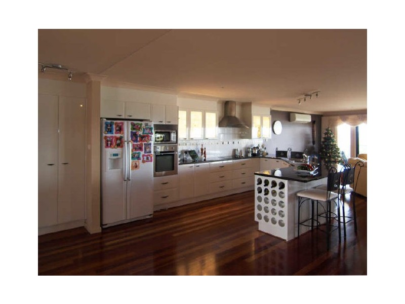 28 Ocean Road, Batehaven NSW 2536