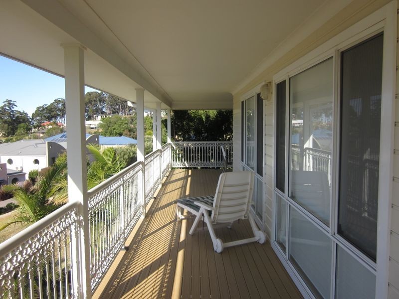 9 HENRY PLACE, Long Beach NSW 2536