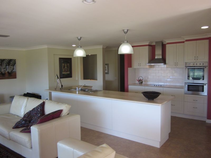 9 HENRY PLACE, Long Beach NSW 2536