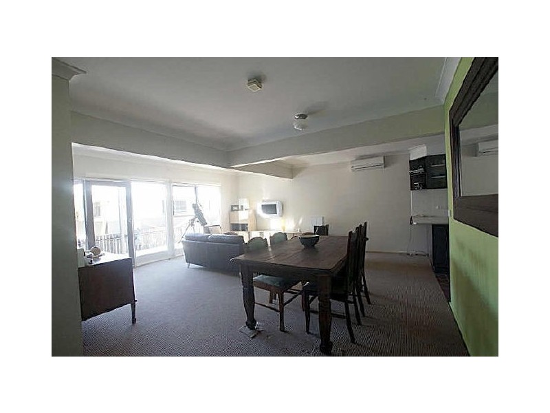 24b Yarralumla Crescent, Tomakin NSW 2537