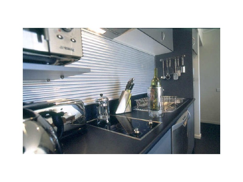 Unit 205/204 Beach Road, Batehaven NSW 2536