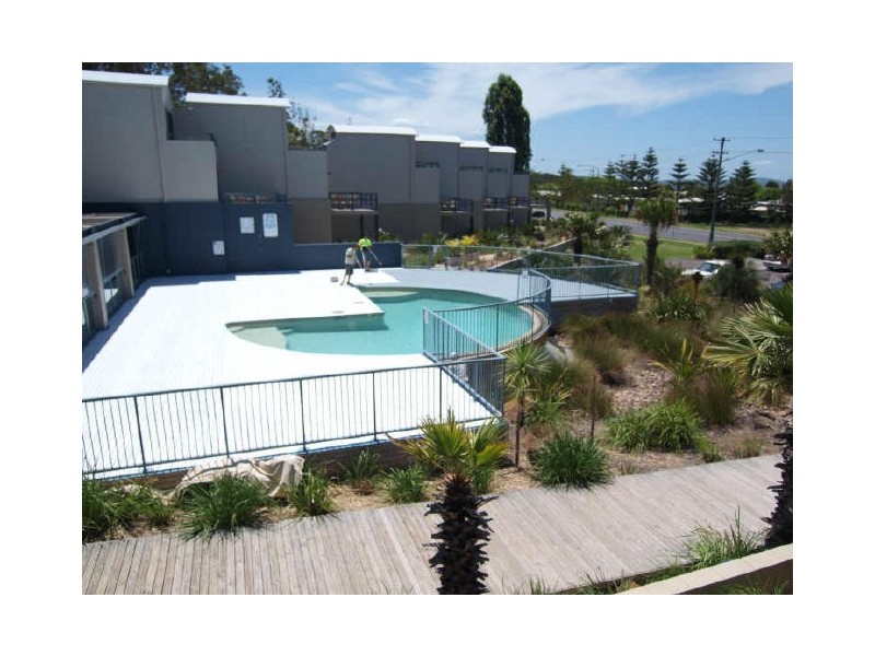Unit 205/204 Beach Road, Batehaven NSW 2536