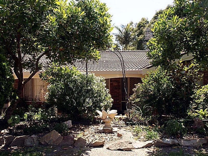 28 Karoola Crescent, Surfside NSW 2536