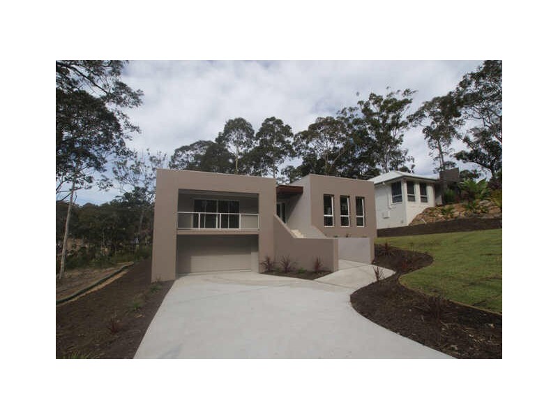 10 Bowerbird Place, Malua Bay NSW 2536