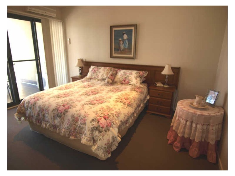 10/5 Crag Road, Batehaven NSW 2536