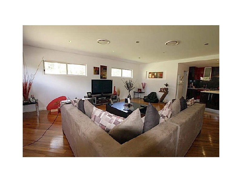 8 Nuyen Place, Long Beach NSW 2536