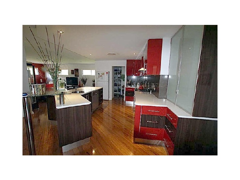 8 Nuyen Place, Long Beach NSW 2536
