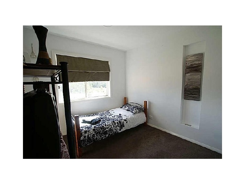 8 Nuyen Place, Long Beach NSW 2536