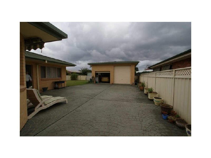 40 Maloneys Drive, Maloneys Beach NSW 2536