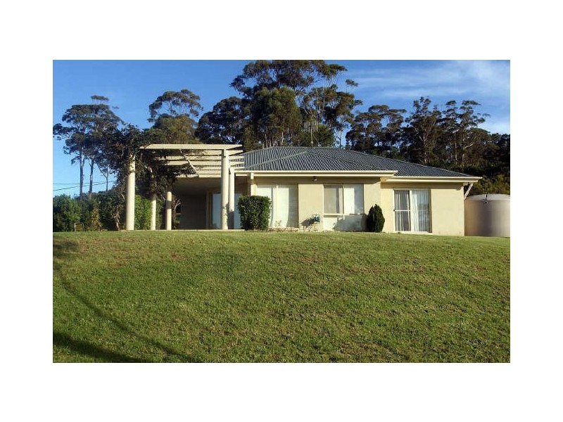 17 Highland Avenue, Surf Beach NSW 2536