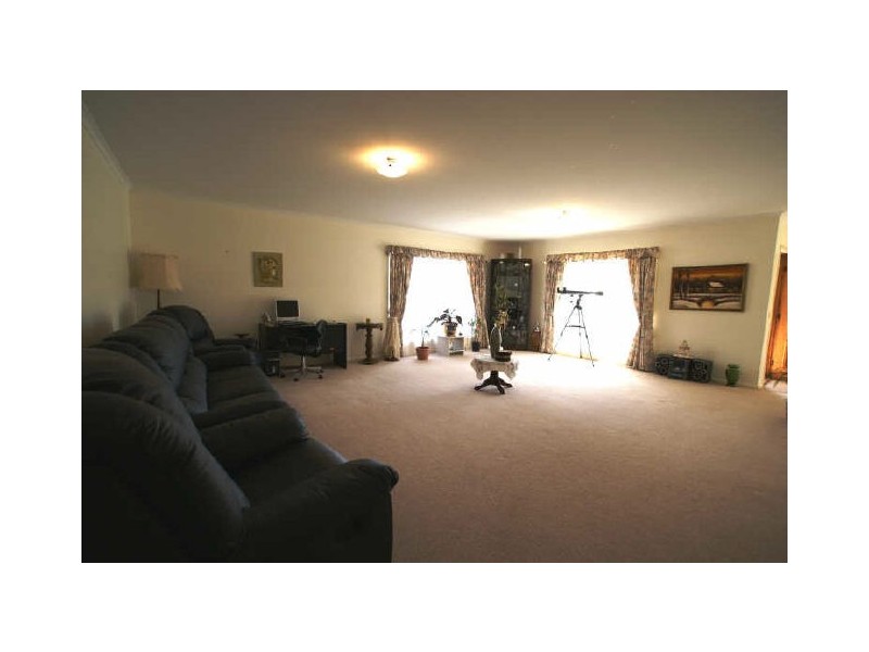 116 Edward Road, Batehaven NSW 2536