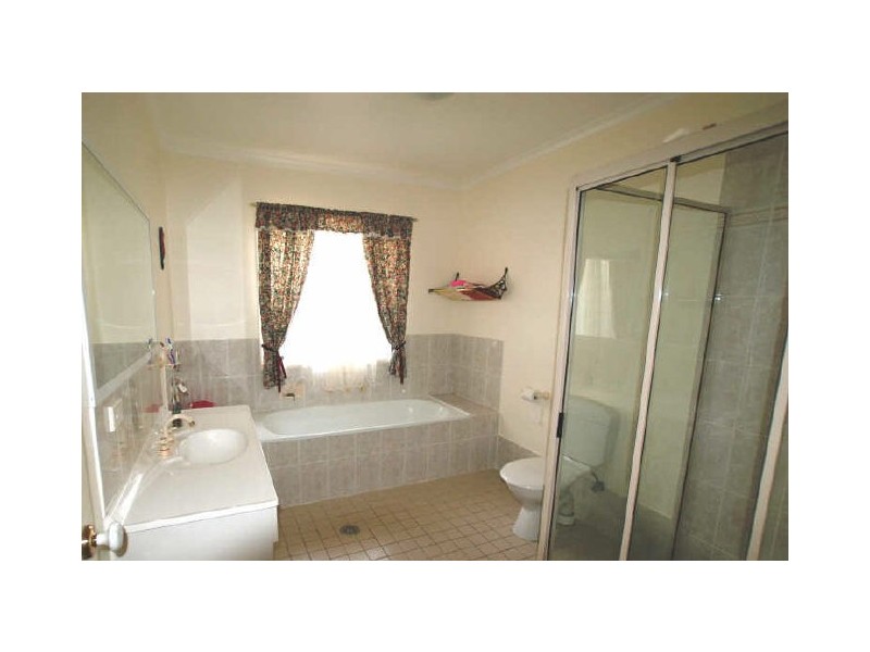 116 Edward Road, Batehaven NSW 2536