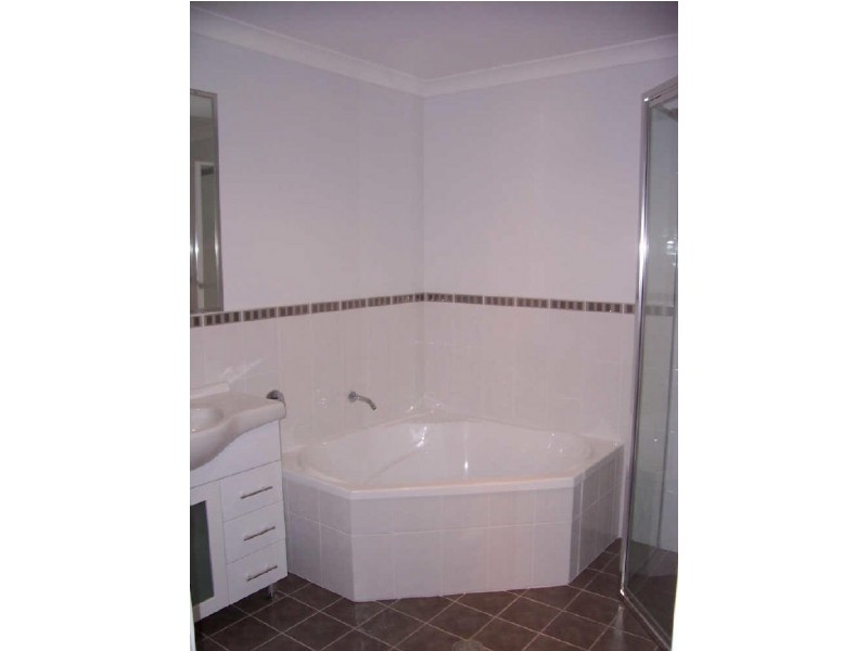 27b Golf Links Drive, Batemans Bay NSW 2536