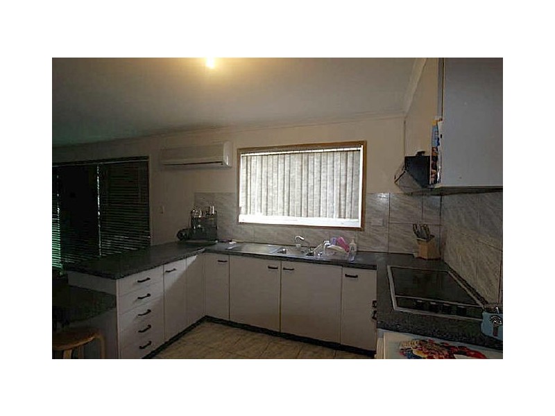 18 Belbowrie Parade, Maloneys Beach NSW 2536