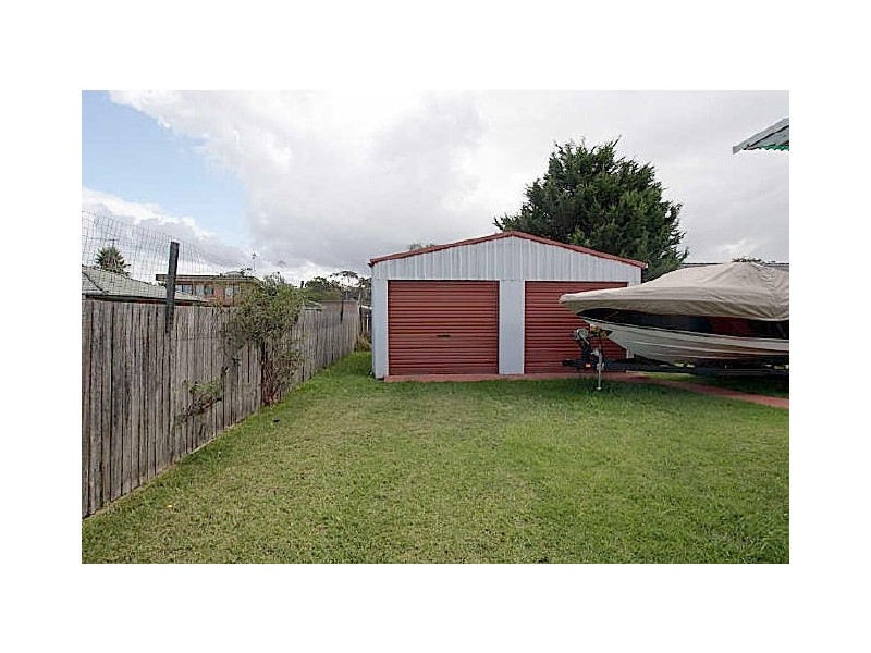 18 Belbowrie Parade, Maloneys Beach NSW 2536