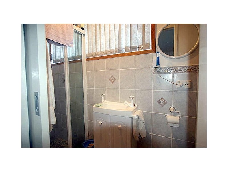 18 Belbowrie Parade, Maloneys Beach NSW 2536