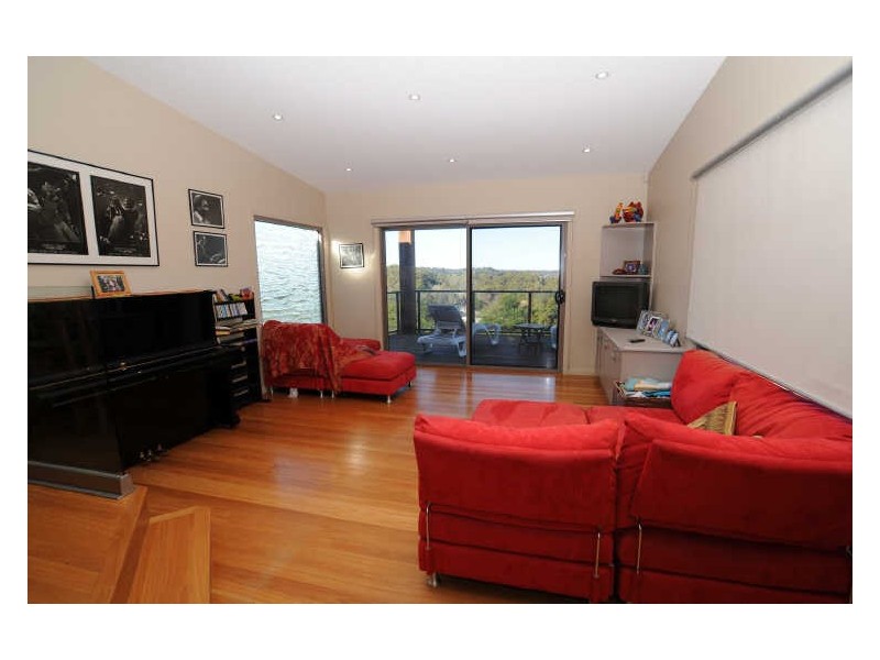 21 Mary Place, Long Beach NSW 2536