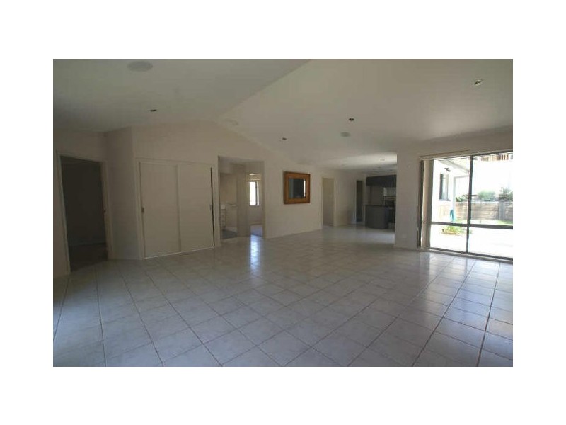 144 Edward Road, Sunshine Bay NSW 2536