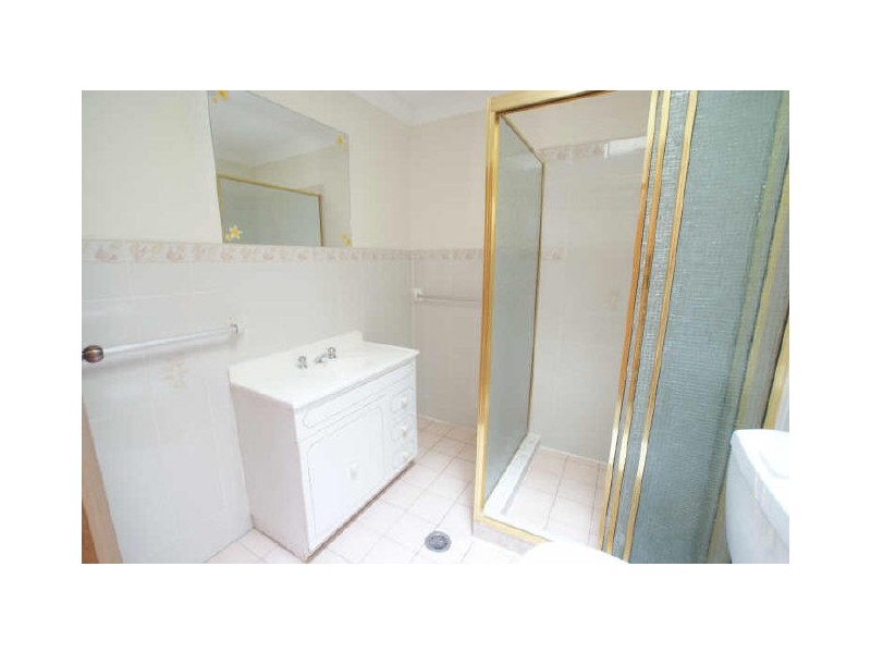 2/4 Drinnan Close, Surf Beach NSW 2536