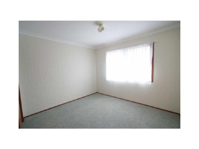 2/4 Drinnan Close, Surf Beach NSW 2536