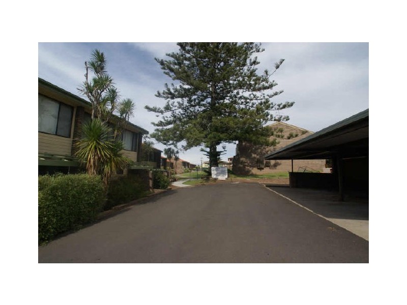 18/1 Calton Road ” Norfolk Gardens”, Batehaven NSW 2536