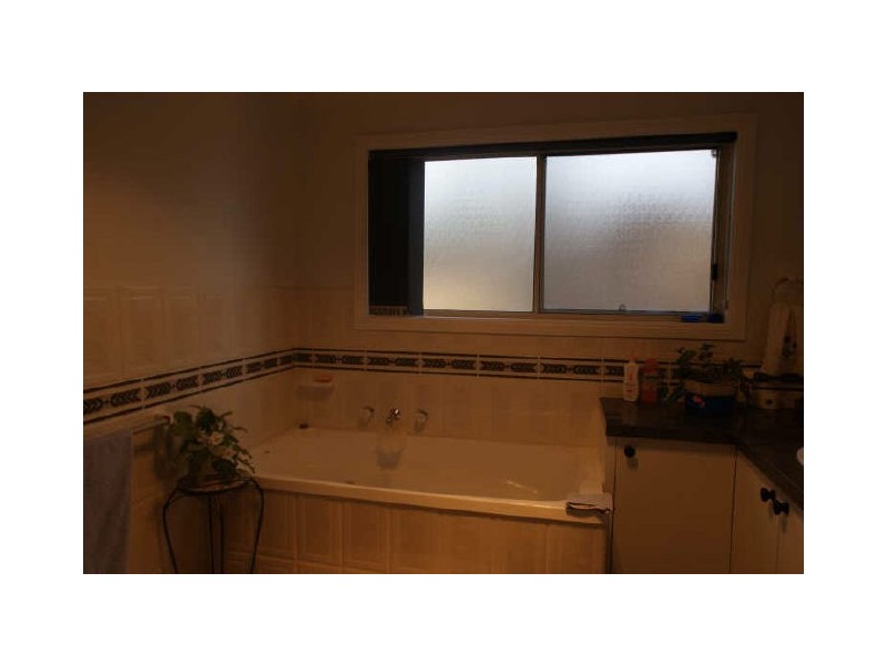 13 Lewana Close, Lilli Pilli NSW 2536