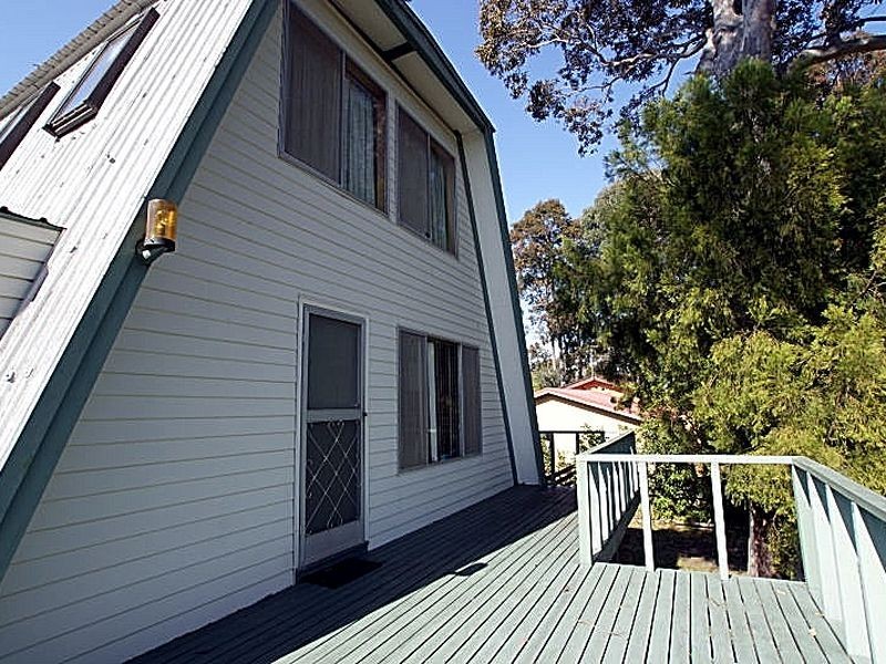 20 Surfside Avenue, Mossy Point NSW 2537