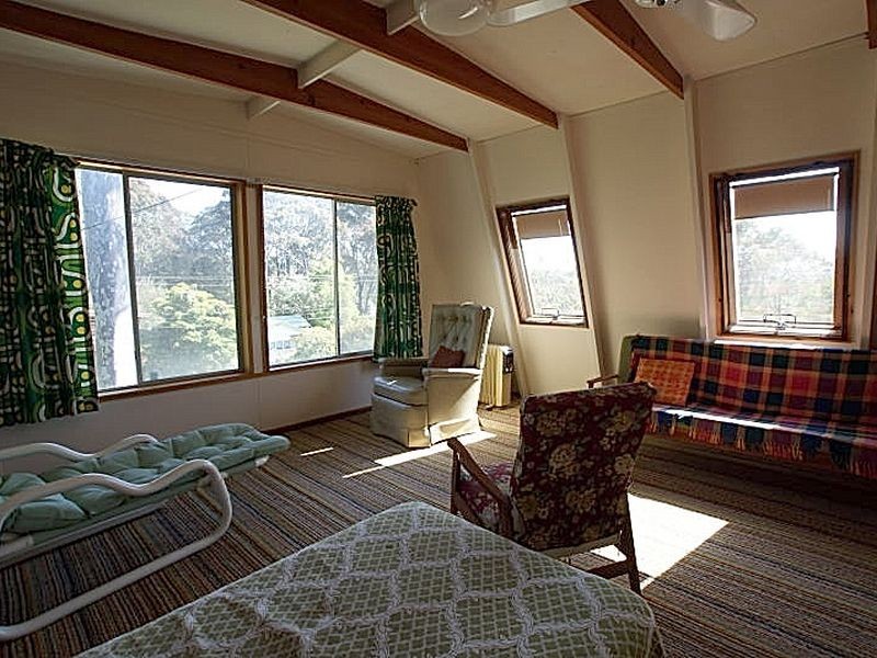 20 Surfside Avenue, Mossy Point NSW 2537