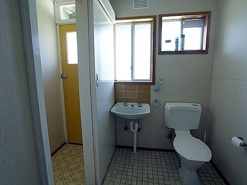 20 Surfside Avenue, Mossy Point NSW 2537