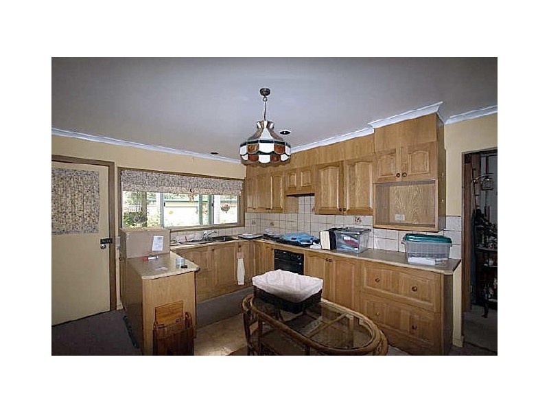 15 Timbara Crescent, Surfside NSW 2536