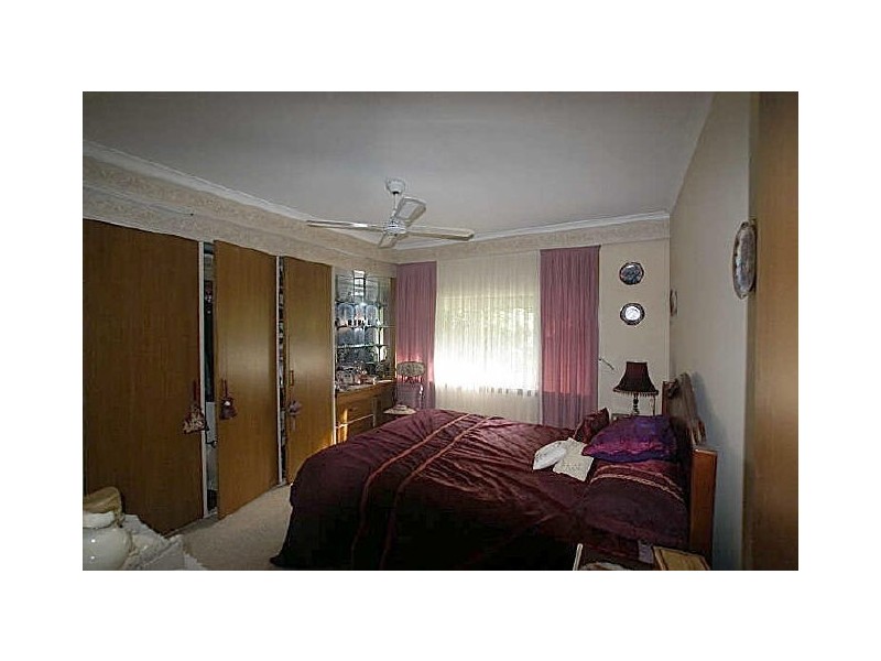 15 Timbara Crescent, Surfside NSW 2536