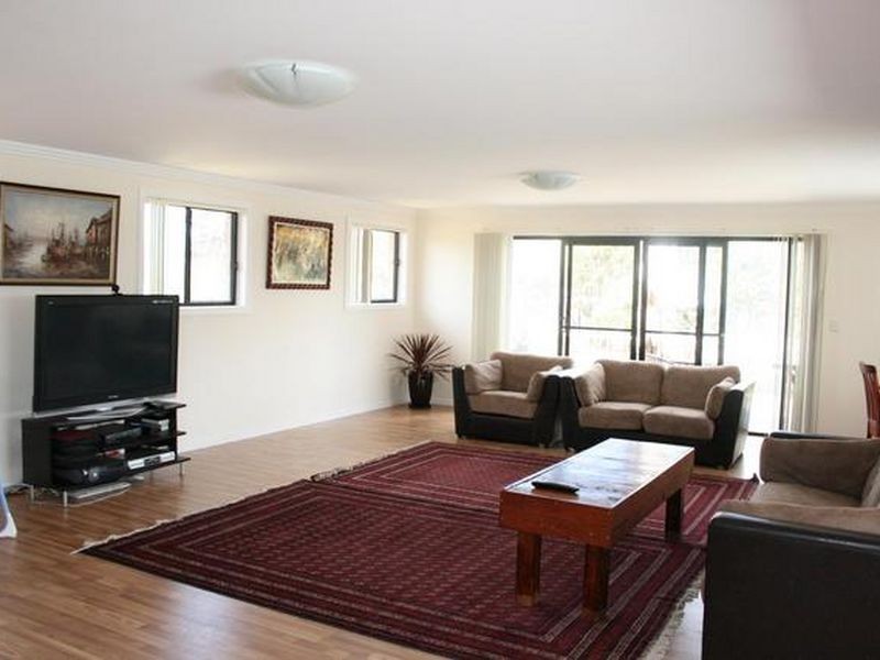 4 Courtenay Cres, Long Beach NSW 2536