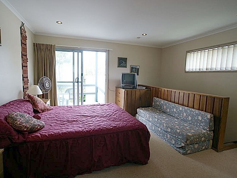 48 Myamba Parade, Surfside NSW 2536