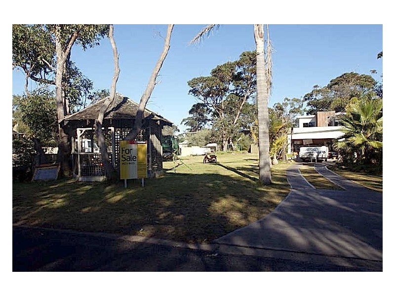 35 Imlay Street, Broulee NSW 2537