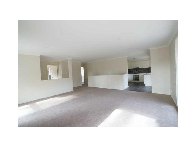 102a Edward Road, Batehaven NSW 2536