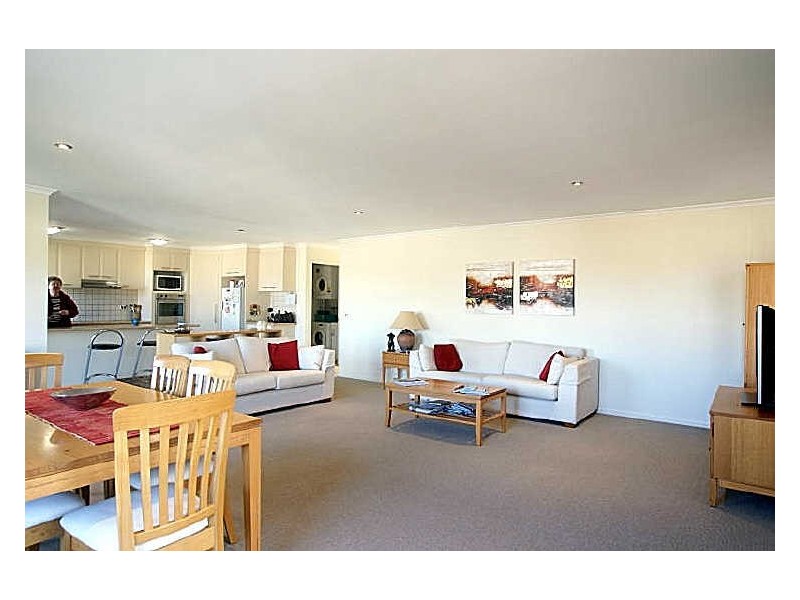 17/8 Lord Place, Batemans Bay NSW 2536