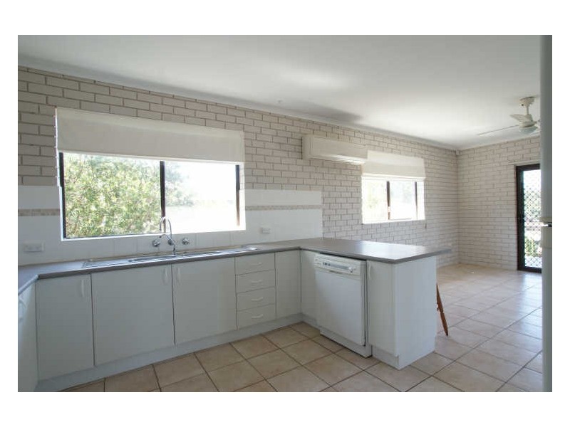 44 Cook Avenue, Surf Beach NSW 2536