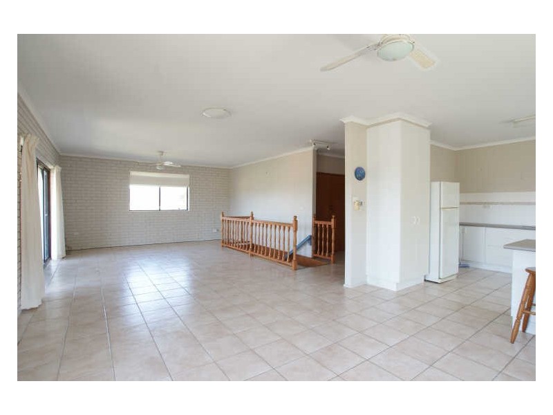 44 Cook Avenue, Surf Beach NSW 2536