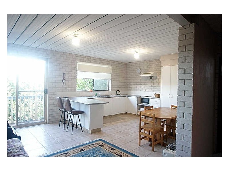 44 Cook Avenue, Surf Beach NSW 2536