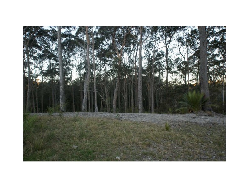 3 Banksia Grove, Malua Bay NSW 2536