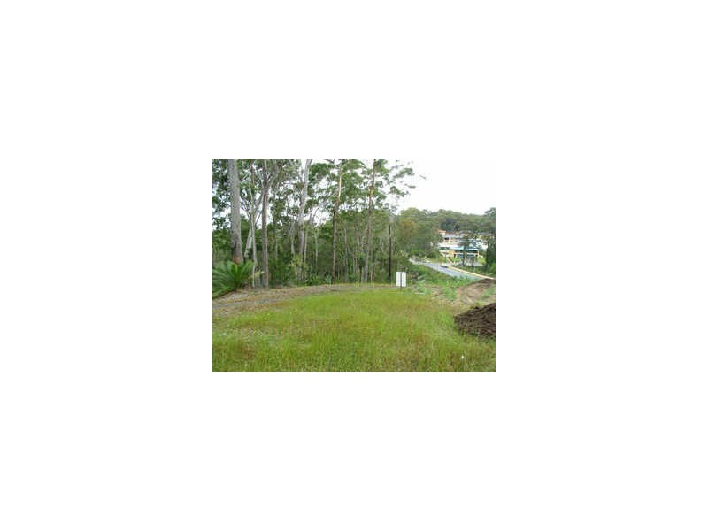 3 Banksia Grove, Malua Bay NSW 2536