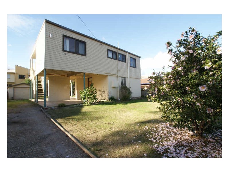 22 Matthew Parade, Batehaven NSW 2536