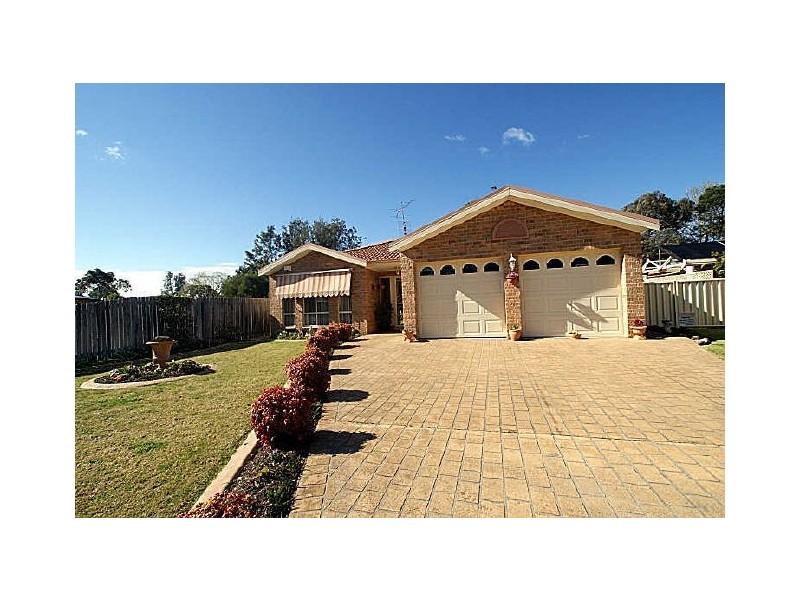 11 Boulder Place, Broulee NSW 2537