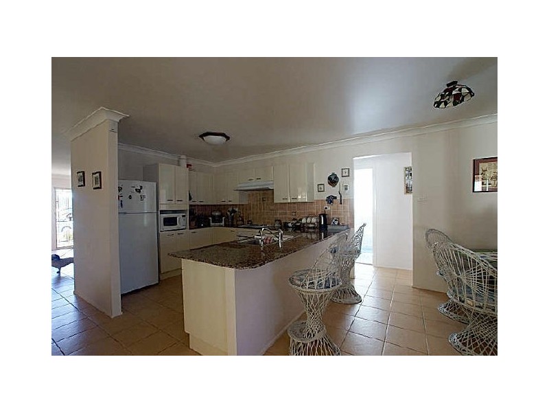11 Boulder Place, Broulee NSW 2537