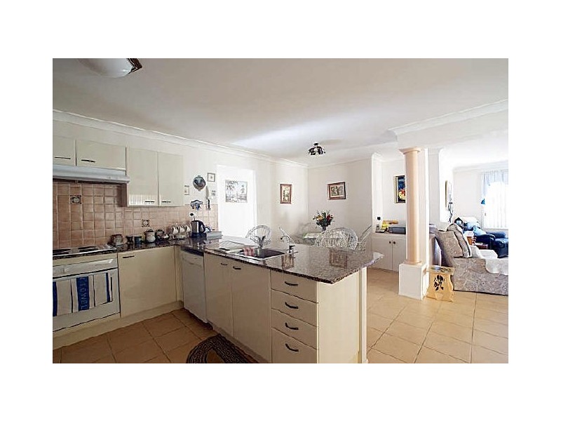 11 Boulder Place, Broulee NSW 2537