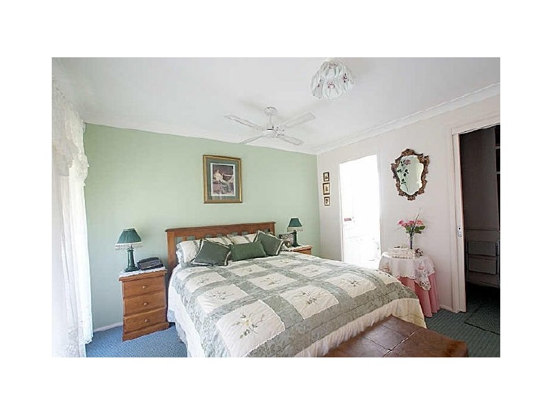 11 Boulder Place, Broulee NSW 2537